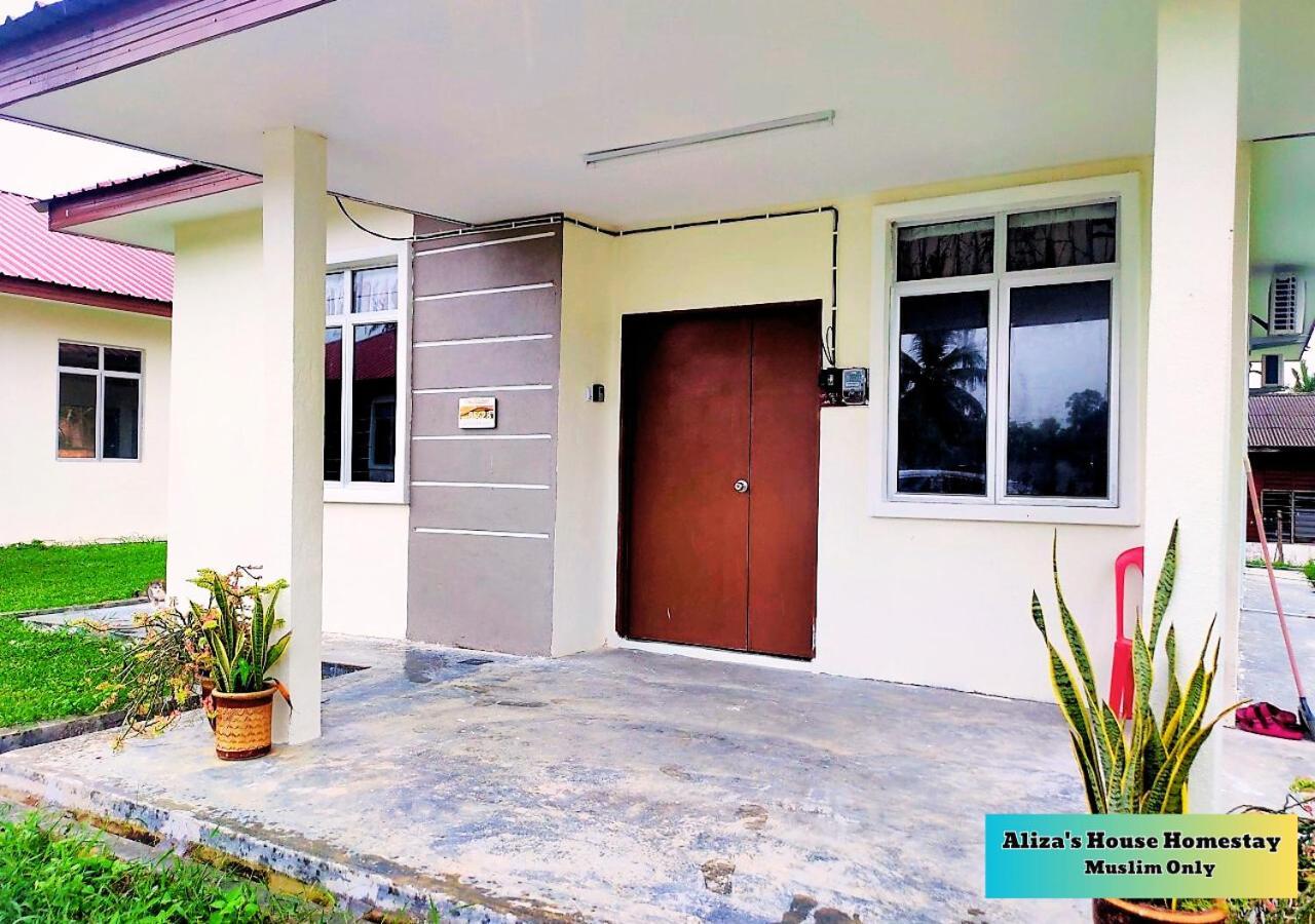Aliza'S House Homestay Pd Mini Bungalow Port Dickson Exterior foto